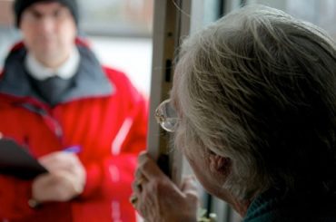 Truffe agli anziani: come prevenirle