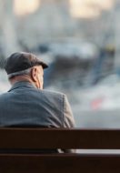 La solitudine e gli anziani: perchè i farmaci non sono la risposta