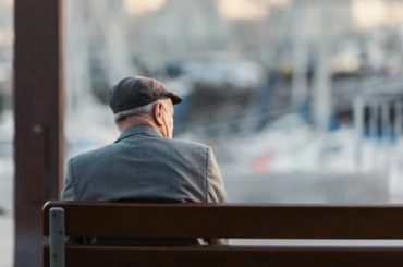 La solitudine e gli anziani: perchè i farmaci non sono la risposta